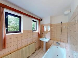 Prodej rodinného domu, Nové Město nad Metují, V Aleji, 201 m2