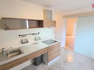 Pronájem bytu 2+1, Praha - Košíře, Kvapilova, 58 m2