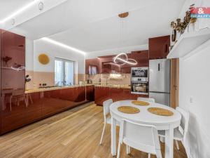 Prodej bytu 3+kk, Praha - Střešovice, Za Hládkovem, 95 m2