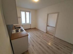 Pronájem bytu 2+1, Třebíč, Husova, 46 m2