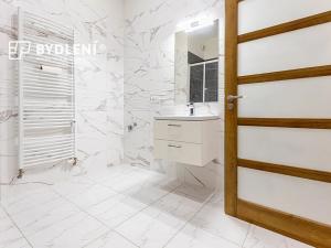 Pronájem bytu 2+1, Teplice, Benešovo náměstí, 76 m2