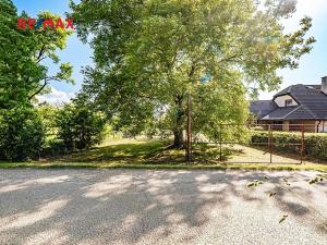 Prodej pozemku pro bydlení, Pleše, 924 m2