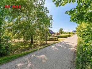 Prodej pozemku pro bydlení, Pleše, 924 m2