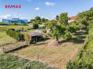 Prodej pozemku pro bydlení, Pleše, 924 m2