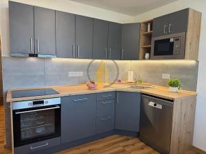 Pronájem bytu 3+1, Jičín, Sv. Čecha, 74 m2