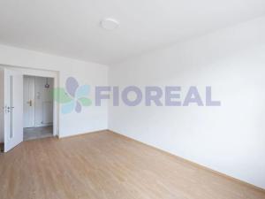 Pronájem atypického bytu, Praha - Strašnice, Na hroudě, 88 m2