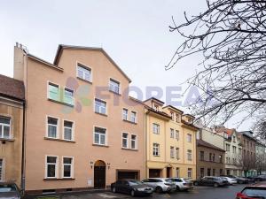Pronájem atypického bytu, Praha - Strašnice, Na hroudě, 88 m2