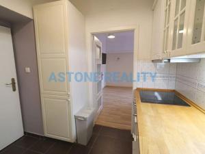 Pronájem bytu 2+kk, Praha - Holešovice, Dělnická, 46 m2
