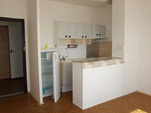 Pronájem bytu 2+kk, Liberec, Dobiášova, 42 m2