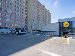 Pronájem bytu 2+kk, Praha - Bohnice, Poznaňská, 55 m2