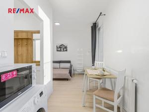 Prodej bytu 1+kk, Praha - Vysočany, Poděbradská, 23 m2