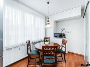 Prodej bytu 3+1, Praha - Liboc, Pavlovská, 60 m2