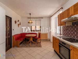 Prodej rodinného domu, Ženklava, 360 m2