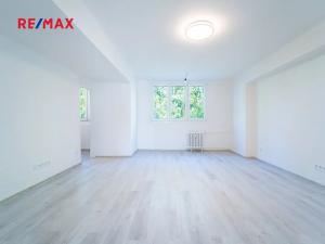 Pronájem bytu 2+1, Kolín, Družstevní, 55 m2