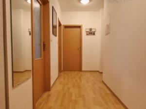 Pronájem bytu 2+kk, Plzeň - Skvrňany, Waltrova, 72 m2
