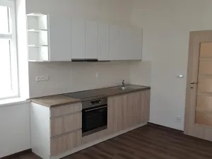 Pronájem bytu 2+kk, Plzeň, Polní, 45 m2