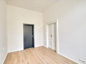 Pronájem bytu 3+kk, Praha - Nové Město, Lazarská, 70 m2