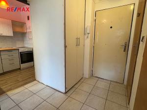 Pronájem bytu 2+kk, Kladno, Holandská, 40 m2