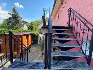 Pronájem bytu 2+1, Všenory, V Chaloupkách, 54 m2