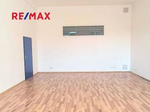 Pronájem kanceláře, Praha - Kobylisy, Horňátecká, 44 m2
