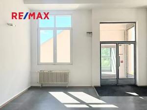 Pronájem kanceláře, Praha - Kobylisy, Horňátecká, 44 m2