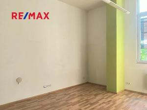 Pronájem kanceláře, Praha - Kobylisy, Horňátecká, 20 m2