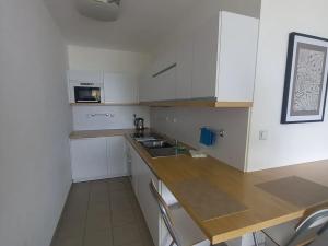 Pronájem bytu 1+kk, Praha - Troja, Vřesová, 36 m2
