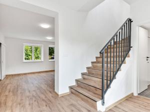 Prodej rodinného domu, Rovensko pod Troskami, Matouškova, 121 m2