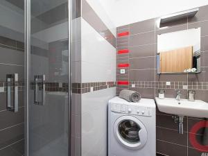 Pronájem bytu 1+kk, Praha - Vršovice, Holandská, 35 m2