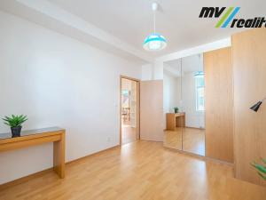 Prodej bytu 3+kk, Milovice, Lesní, 91 m2