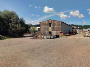 Prodej louky, Dubenec, 145881 m2