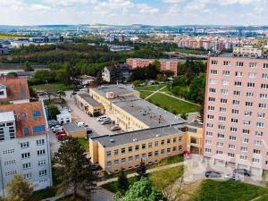 Pronájem kanceláře, Brno, Juliánovské náměstí, 142 m2