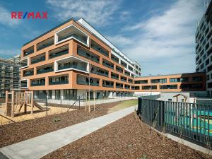 Pronájem kanceláře, Praha - Hloubětín, Poděbradská, 31 m2