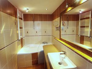 Prodej rodinného domu, Nupaky, K Parku, 120 m2