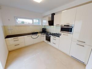 Pronájem rodinného domu, Vestec, Průběžná, 100 m2