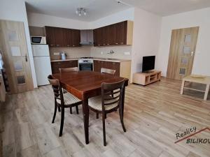 Pronájem bytu 3+kk, Praha - Vršovice, Uzbecká, 74 m2