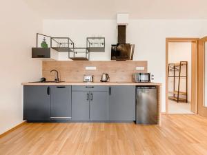 Pronájem bytu 1+kk, Praha - Holešovice, U průhonu, 35 m2