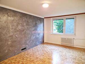 Pronájem bytu 2+1, Uherský Brod, Šaripova, 59 m2
