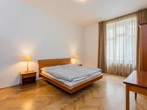 Pronájem bytu 3+1, Praha - Vinohrady, Chorvatská, 137 m2