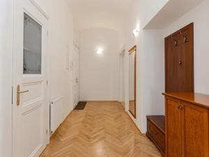 Pronájem bytu 3+1, Praha - Vinohrady, Chorvatská, 137 m2