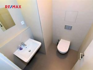 Pronájem bytu 2+kk, Praha - Kobylisy, Čumpelíkova, 64 m2