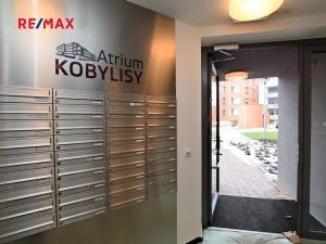 Pronájem bytu 2+kk, Praha - Kobylisy, Čumpelíkova, 64 m2