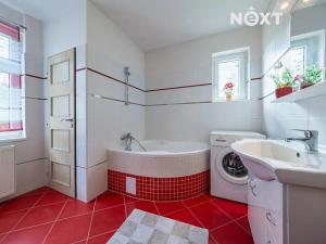Prodej vícegeneračního domu, Kácov, 320 m2
