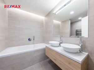 Prodej bytu 3+kk, Praha - Libeň, Menclova, 101 m2