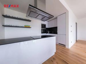 Prodej bytu 3+kk, Praha - Libeň, Menclova, 101 m2
