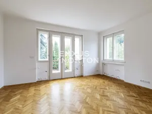 Pronájem rodinného domu, Praha - Smíchov, K vodojemu, 250 m2