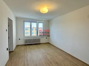Pronájem bytu 3+1, Milevsko, J. A. Komenského, 80 m2
