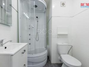 Pronájem bytu 2+1, Karlovy Vary, Charkovská, 49 m2