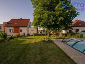 Prodej rodinného domu, Chrást, Bezovka, 220 m2
