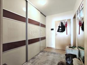 Pronájem bytu 1+kk, Praha - Modřany, Vorařská, 55 m2